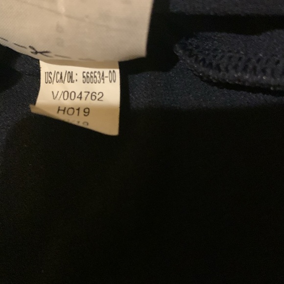 Banana Republic top small size in dark blue - Picture 4 of 4